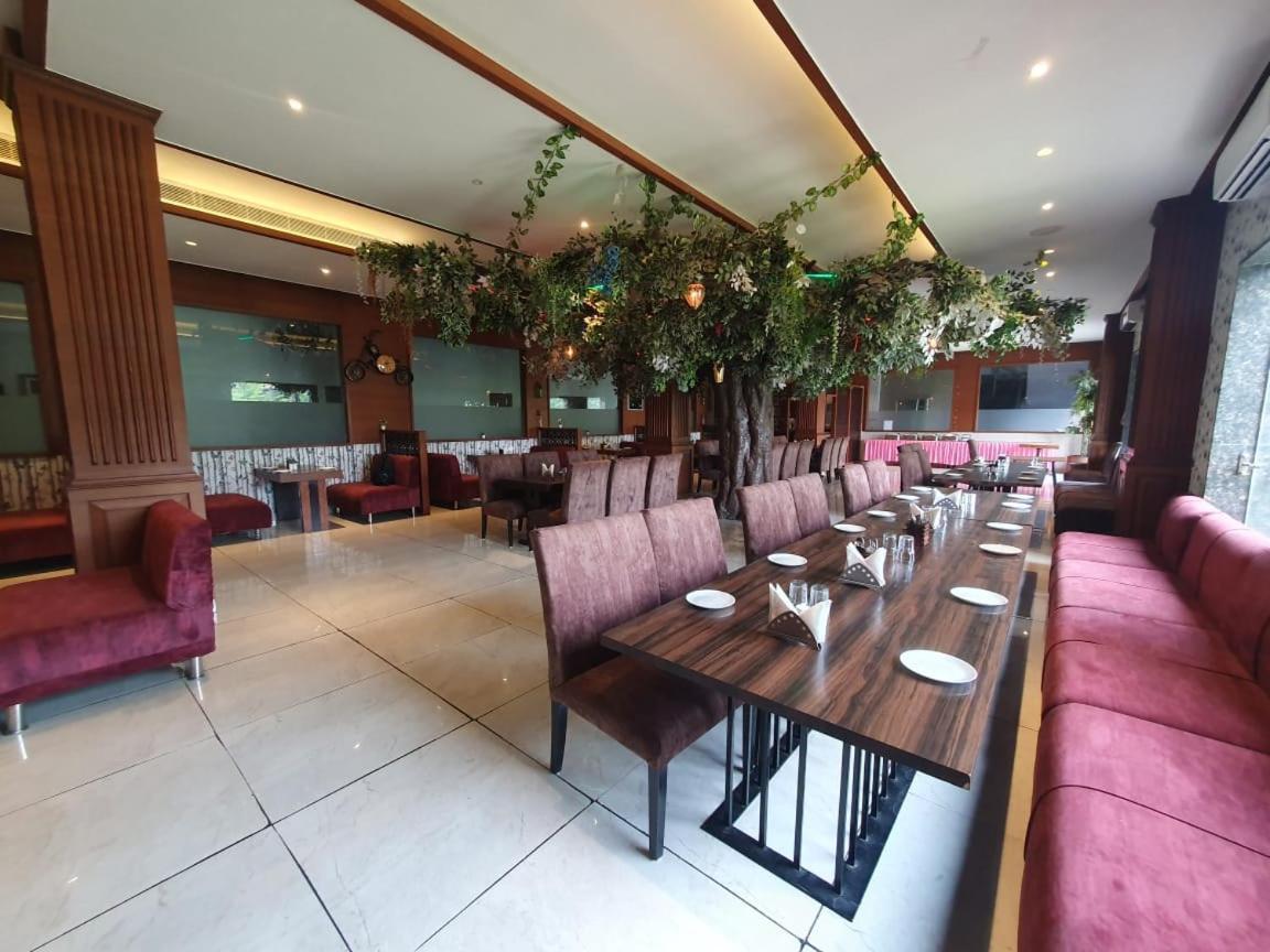 Akash Hotel Managed By Jk Hotels & Resorts Kathua Extérieur photo