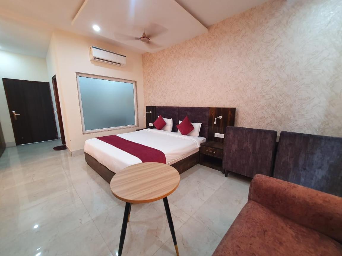 Akash Hotel Managed By Jk Hotels & Resorts Kathua Extérieur photo