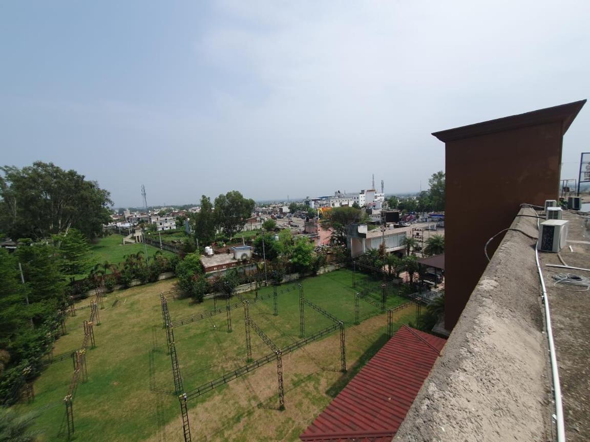 Akash Hotel Managed By Jk Hotels & Resorts Kathua Extérieur photo